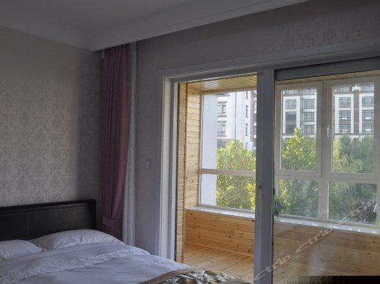 雪野湖度假别墅四间套