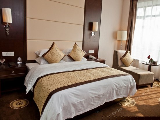 豪华大床房