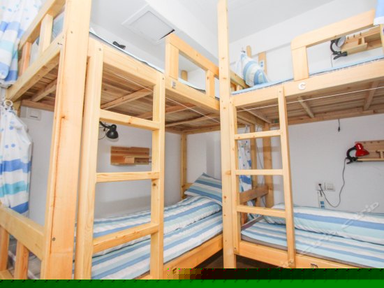 六人间(床位房)