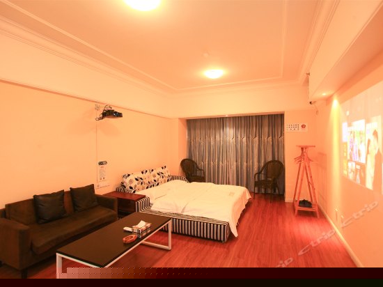 欧式时尚大床房