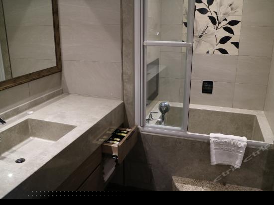 标准雅致面观景房