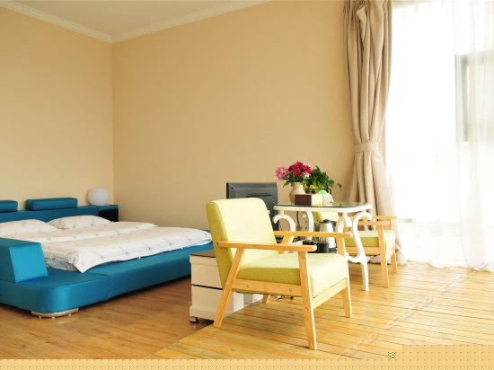 浅蓝海景日出房