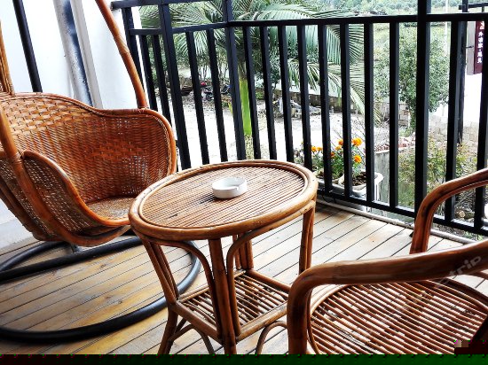 山水豪华大床房