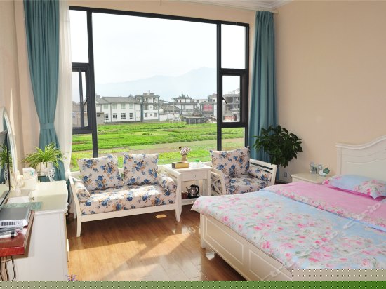 绮罗香田园风光商务套房