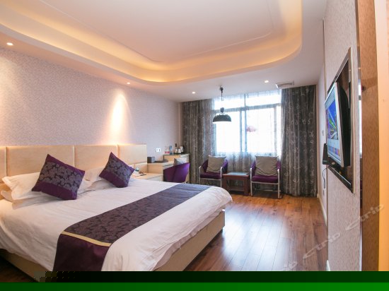 欧式温馨大床房