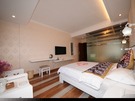 欧式豪华大床房