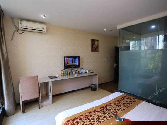 豪华单间(中宾)