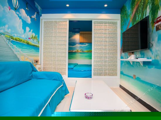 蜈支洲椰林海岸