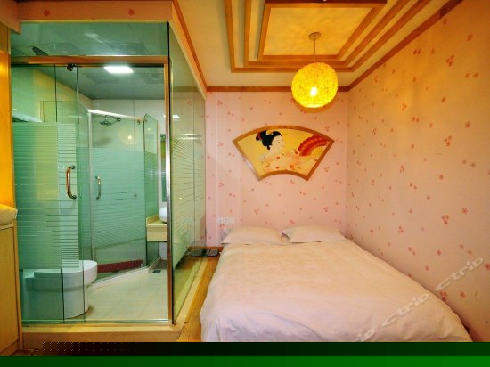 日式房（无窗）