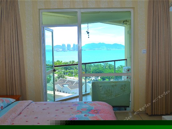 兰海二期高级侧海景大床房