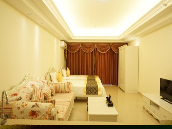 高级园景双床房