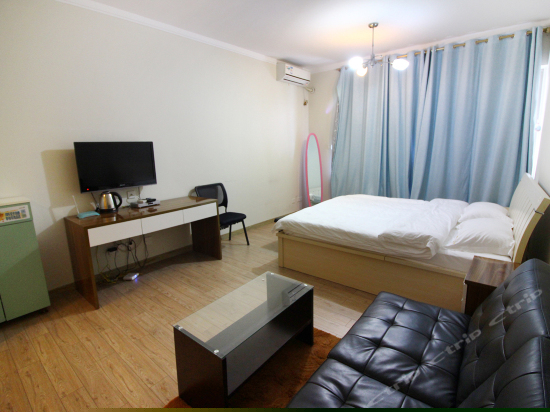 经典观澳大床房