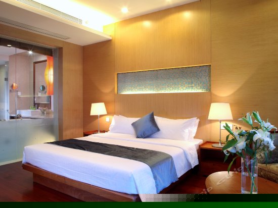 朝露轩海景大床房