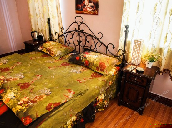 欧式江景大床房