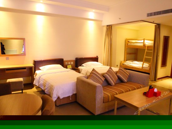 高级家庭双床房