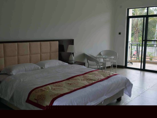 温馨园景家庭套房（别墅）