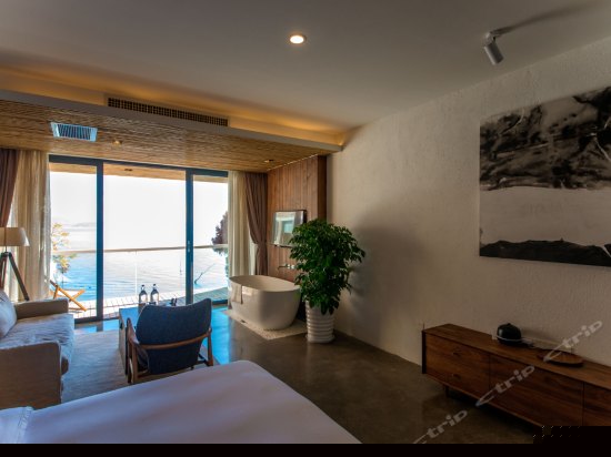 豪华海景家庭套房