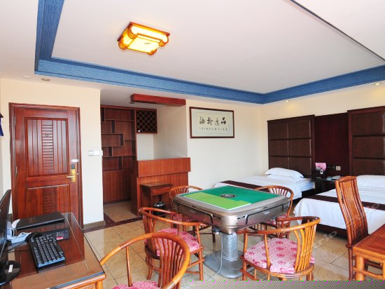 豪华双人房(电脑房）