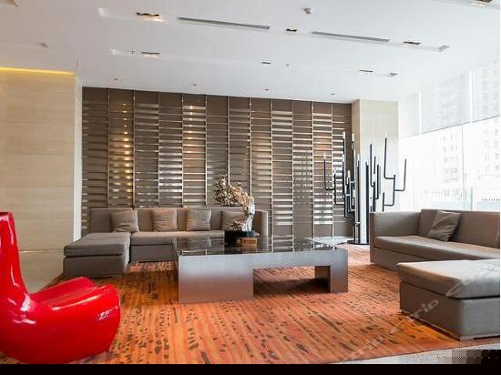 高层海景大床房