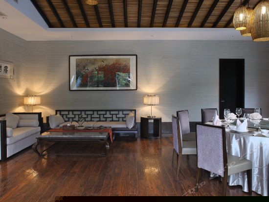 涵舍泳池温泉别墅