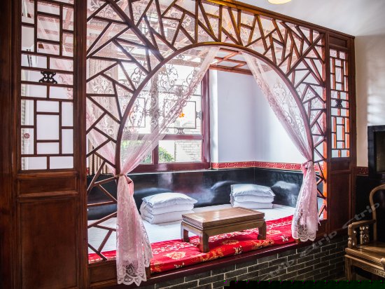 禄满盈明清土炕间