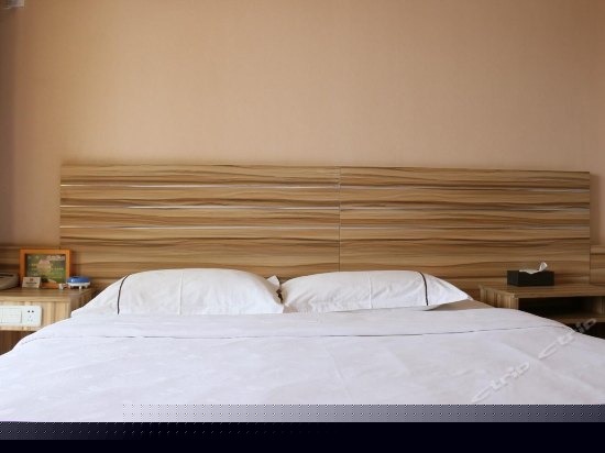 独立阳台江景大床房