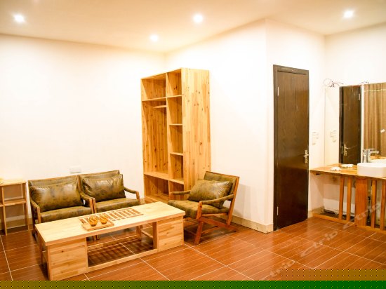 日出海景大床房