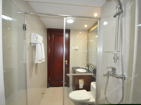 素洁两室两厅温馨居