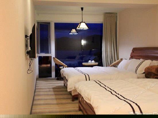 二楼湖景商务房