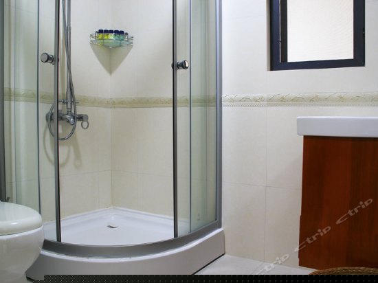 豪华园景大床房