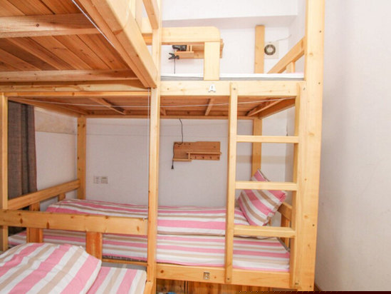 女生六人间(床位)(公卫)