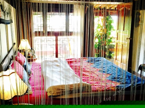 映山红豪华大床房