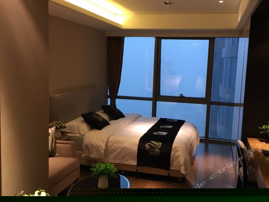 精品城景大床房