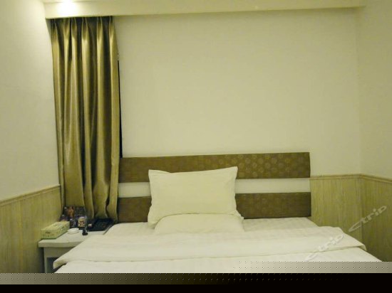 普通大床房(无窗)