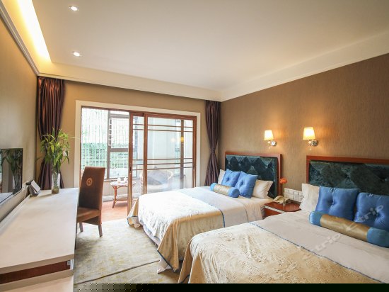 花园阳光双床间