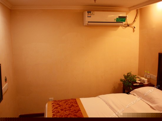 1.5米特价大床间