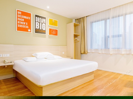 零压高级大床房