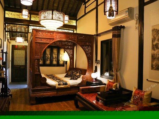 双桥缘中式枕桥临河景观房