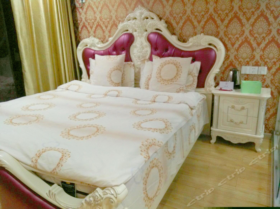 阳台景观大床房