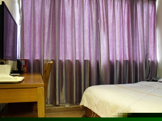 豪华大床房（无窗）