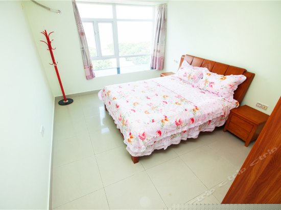 豪华高层180度海景四室一厅套房1503