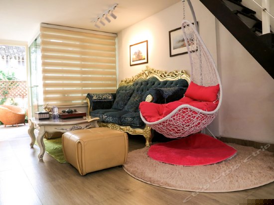 闲庭望月别院(独栋复式带独立庭院套房)