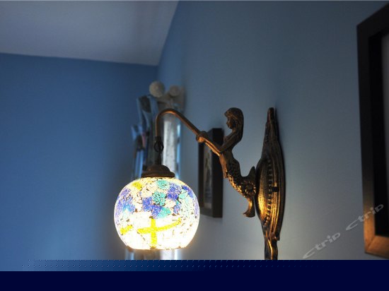 榻榻米蓝色海洋房