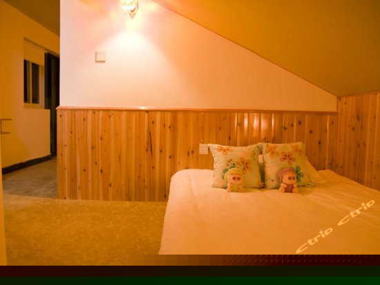 榻榻米空调家庭套房