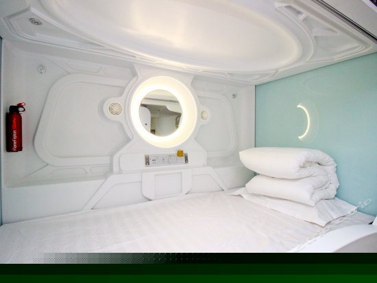 太空舱（竖舱）