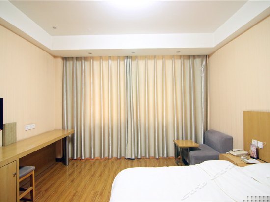 标准大床房