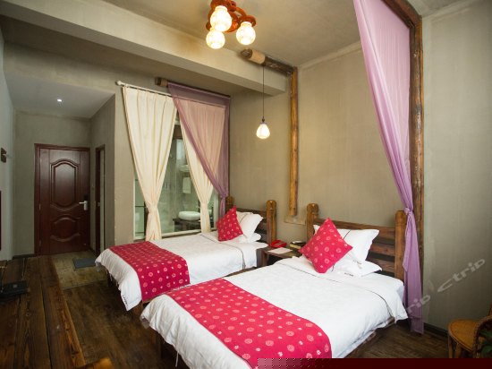 灵泉溪空调双床房