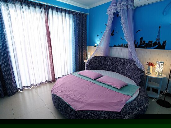 阳台海景圆床房