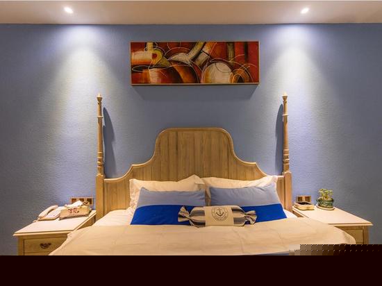 花园阳台大床房