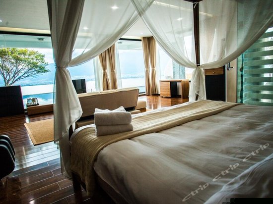 悦湾-无边水景套房